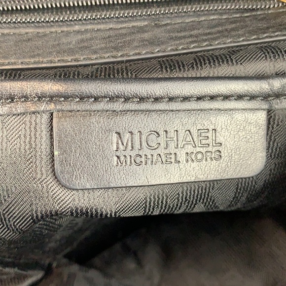 Michael kors bag - Picture 13 of 14